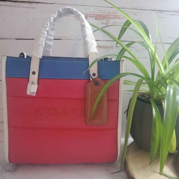 RETAIL Coach Puffy Quilted Field Tote 22 - Picture 8 of 13